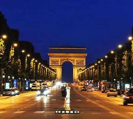 Champs-elysees - Viii Apartment